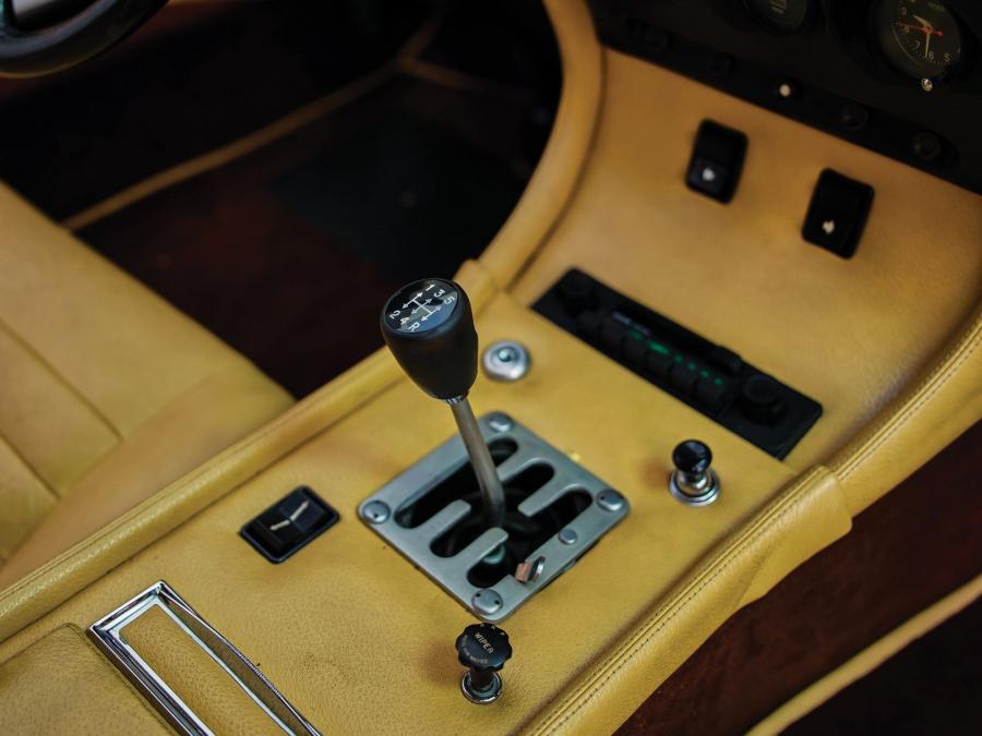 Детали интерьера Lamborghini Miura P400 SV (4974) 1971 года  (фото 7 из 42)
